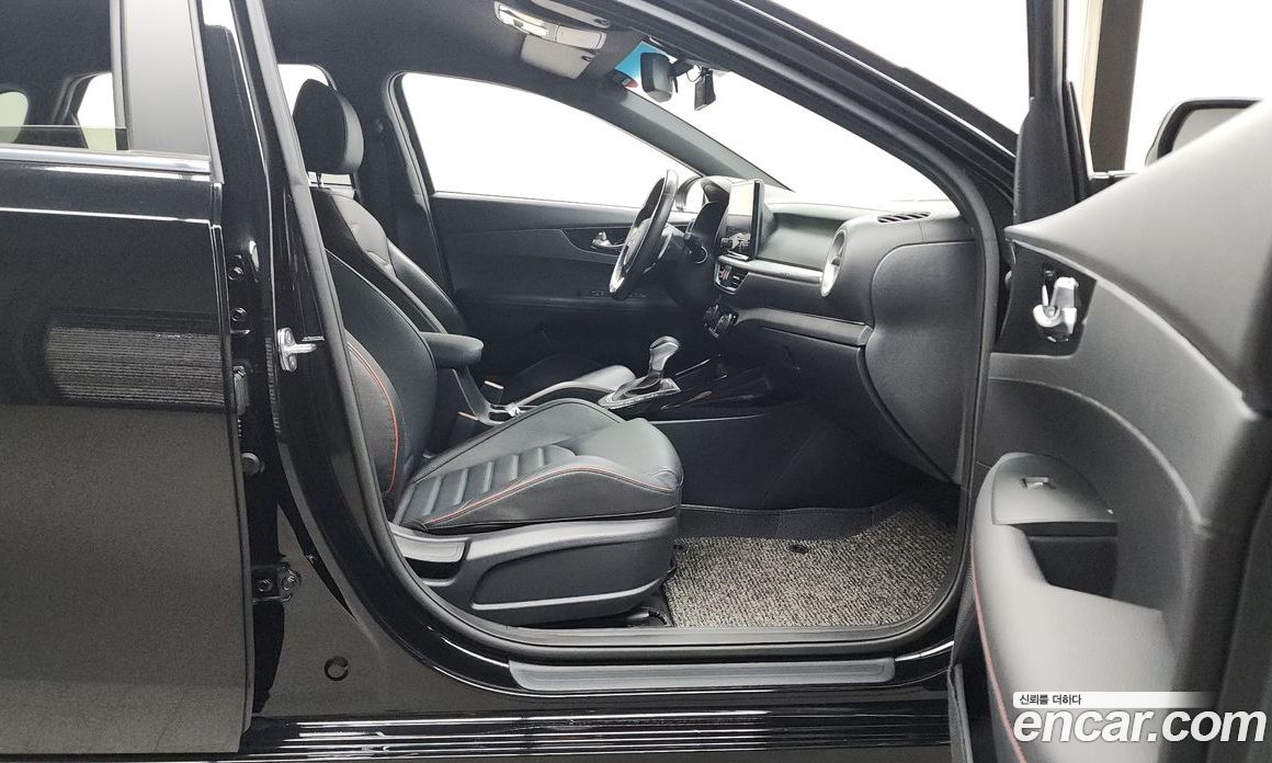Kia K3 1.6 Turbo GT 5Door