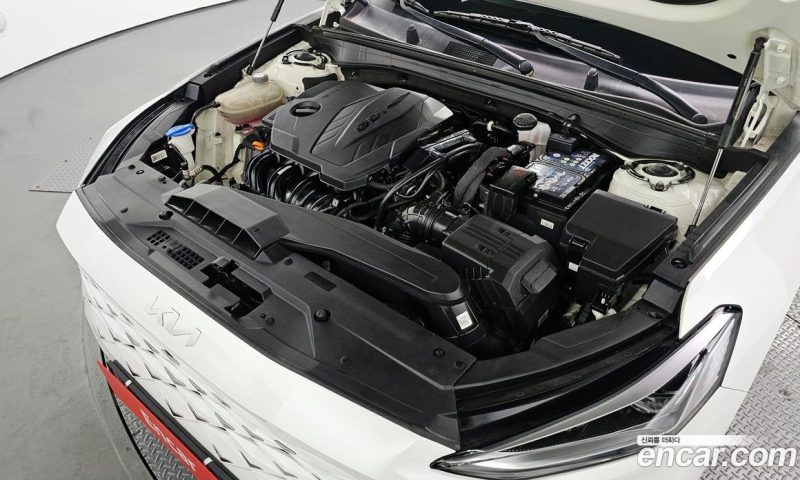 Kia K8 2.5 Gasoline 2WD