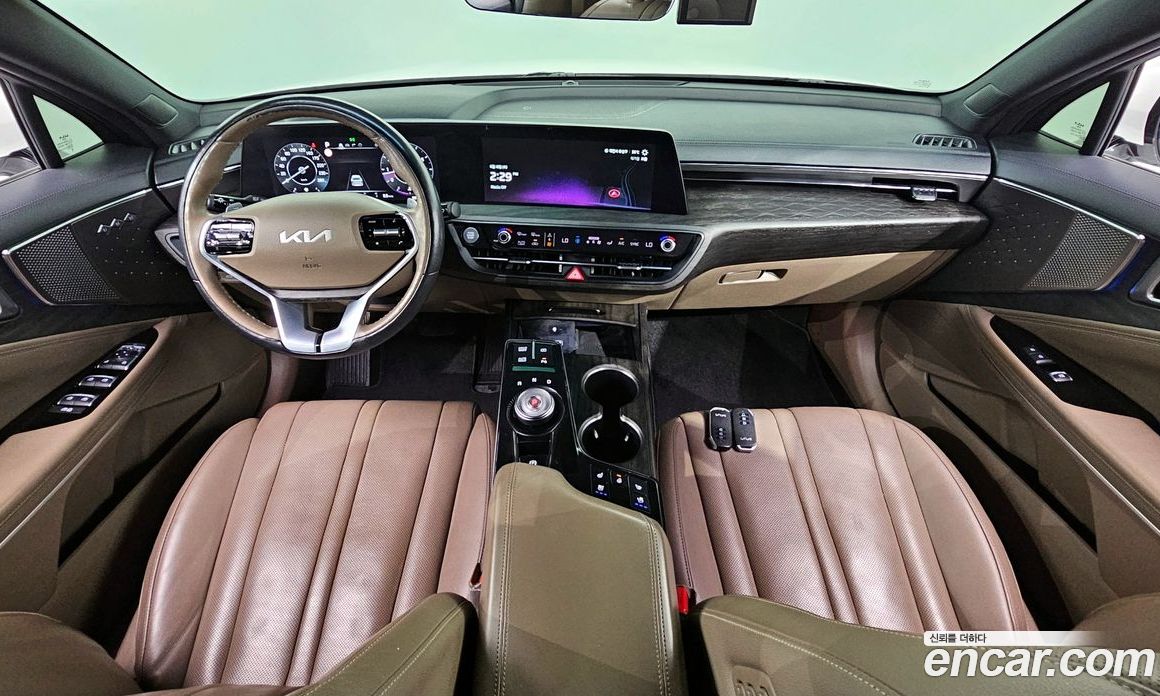 Kia K8 2.5 Gasoline 2WD