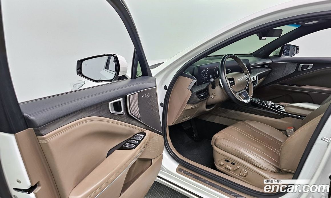 Kia K8 2.5 Gasoline 2WD