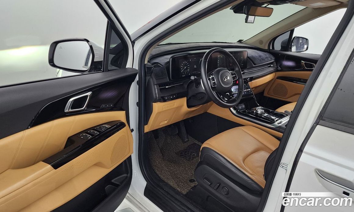 Kia Carnival 9-Seater Signature