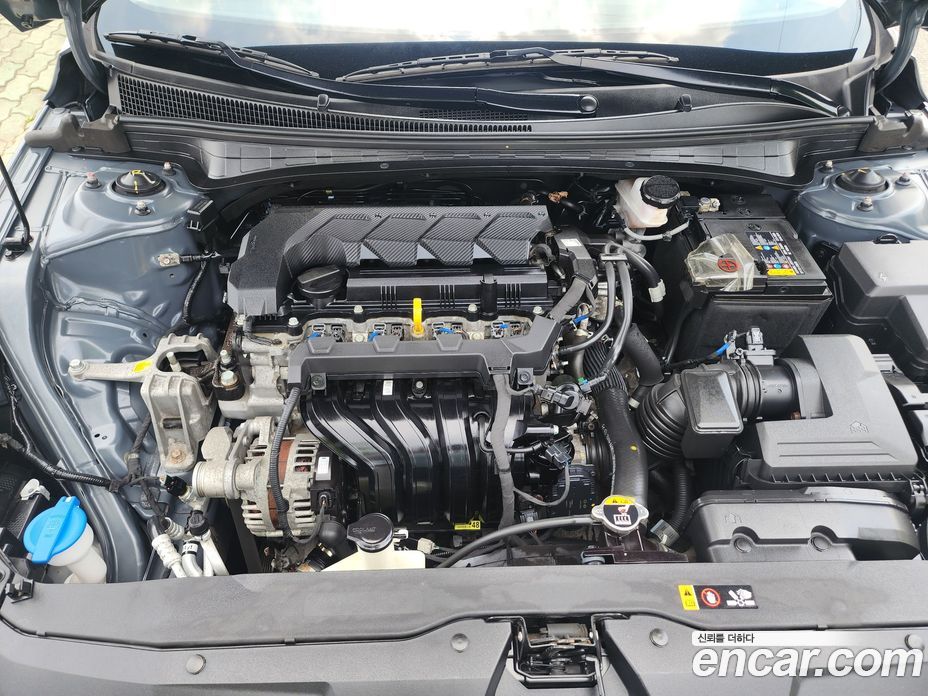 Hyundai Avante 1.6
