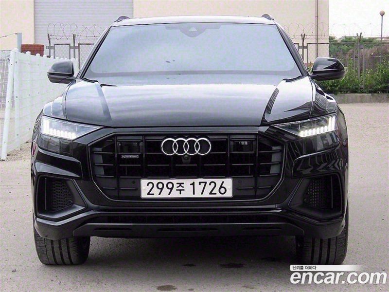 Audi Q8 55 TFSI Quattro Premium