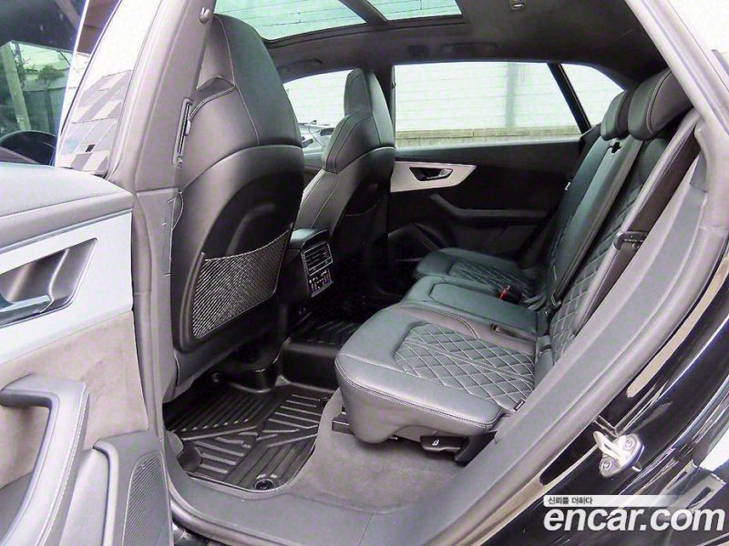 Audi Q8 55 TFSI Quattro Premium