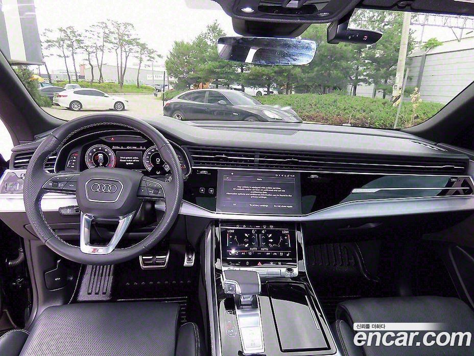 Audi Q8 55 TFSI Quattro Premium