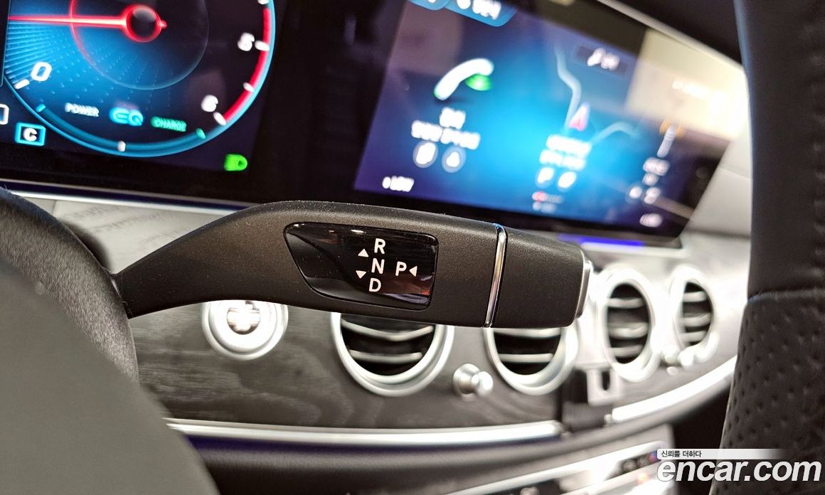 Mercedes Benz E-Class E220d 4MATIC AMG Line