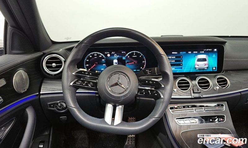 Mercedes Benz E-Class E220d 4MATIC AMG Line