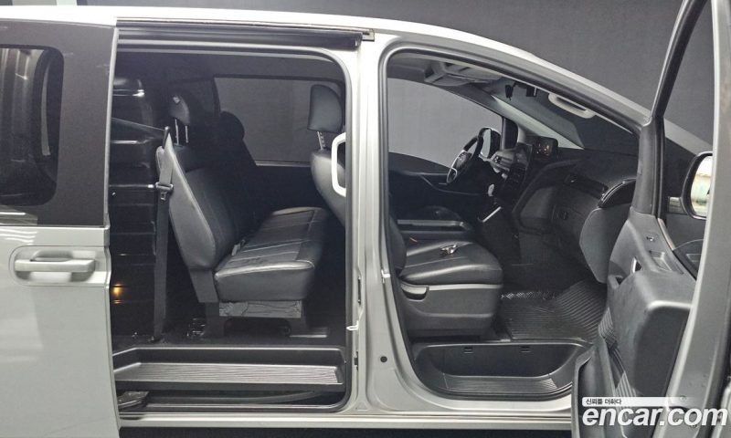 Hyundai Staria Cargo 5-Seater