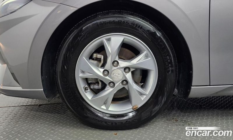 Hyundai Avante 1.6