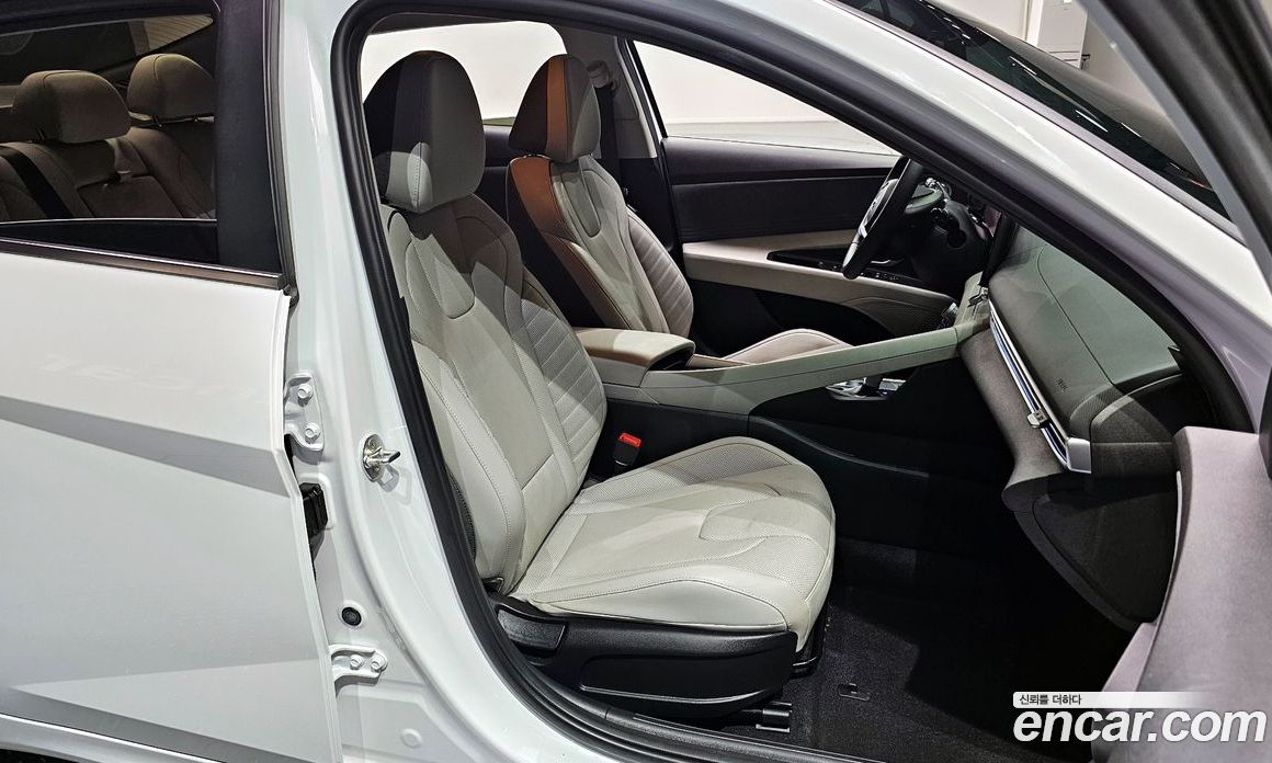 Hyundai Avante 1.6