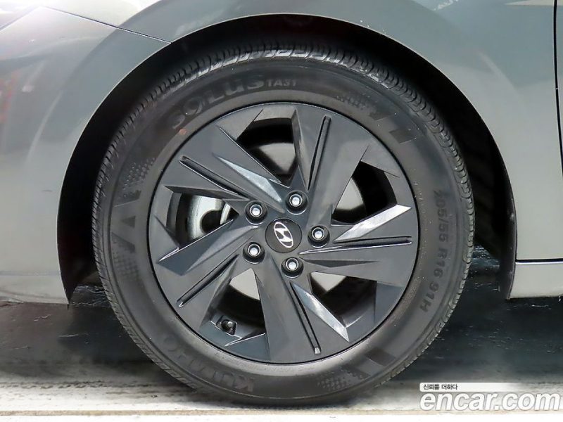 Hyundai Avante 1.6