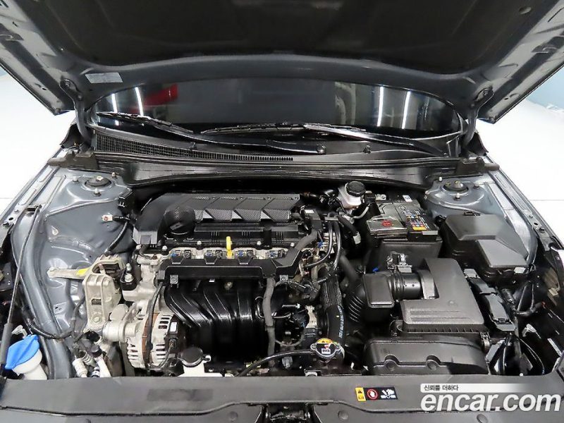 Hyundai Avante 1.6