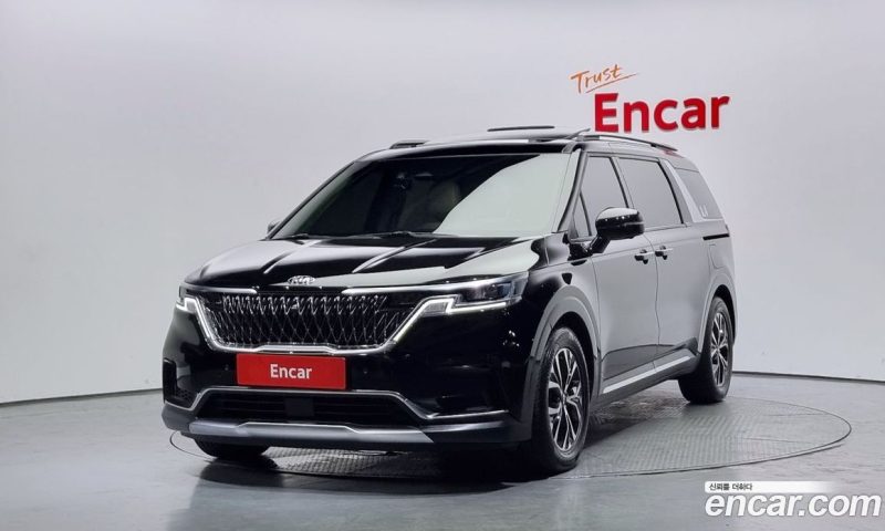 Kia Carnival 9-Seater Noblesse