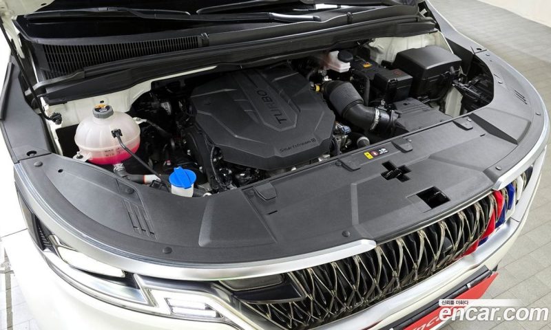 Kia Carnival 9-Seater Signature