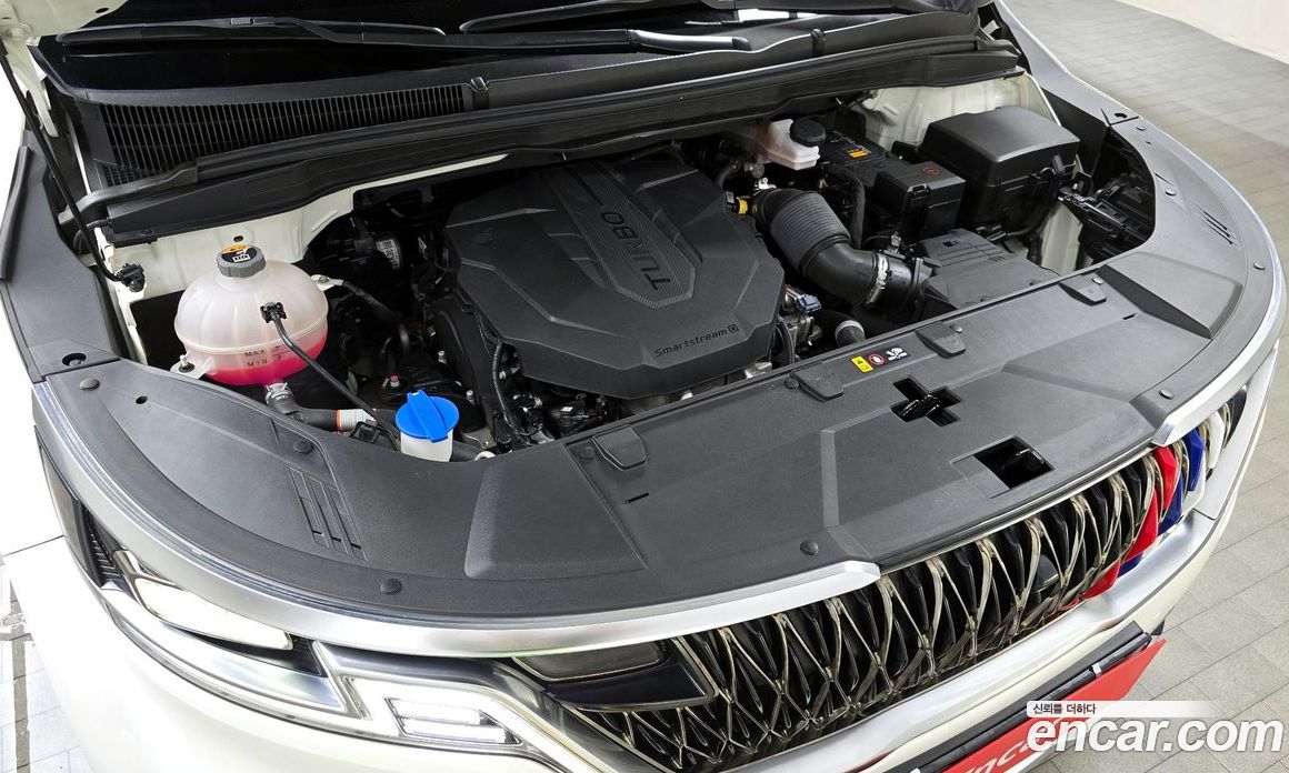 Kia Carnival 9-Seater Signature