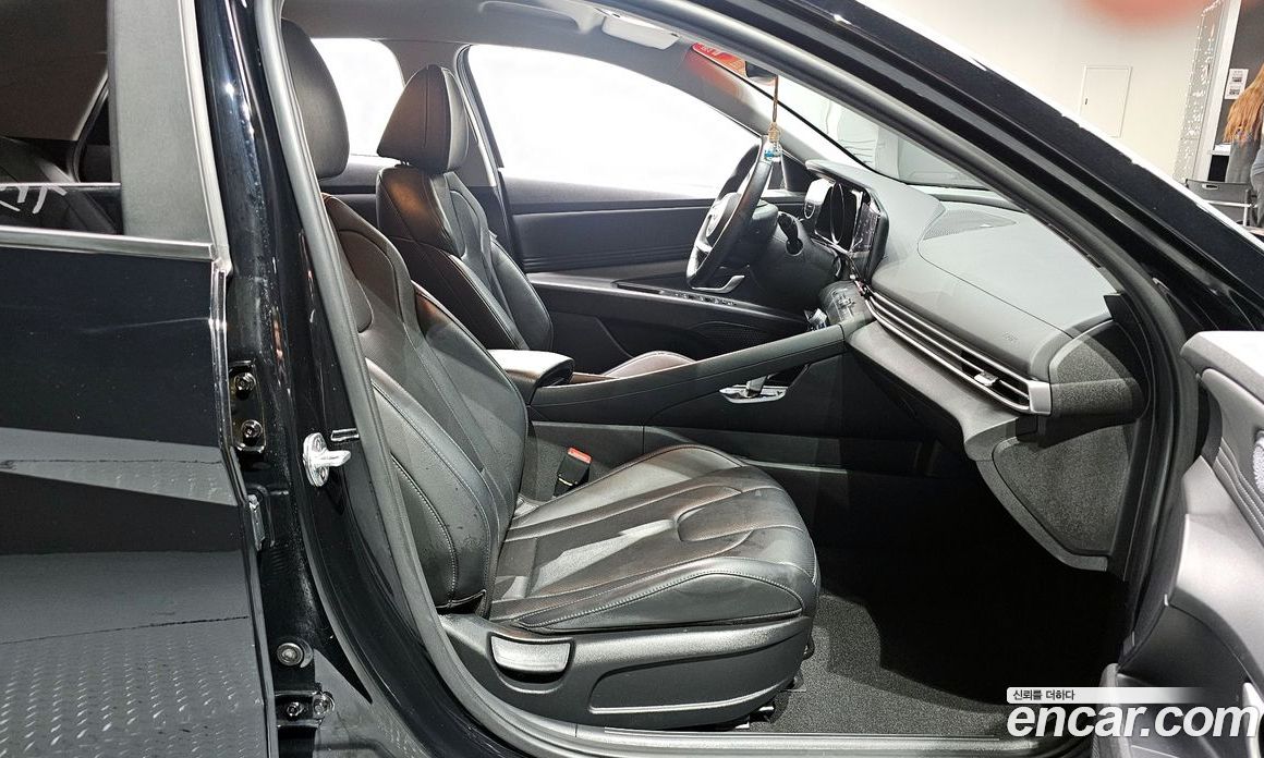 Hyundai Avante 1.6