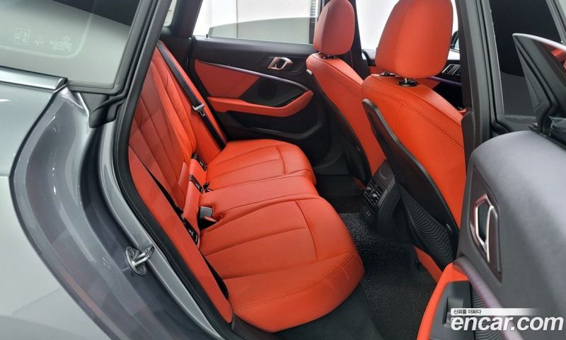 BMW 2-Series M235i xDrive