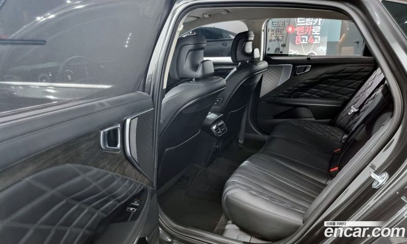 Kia K8 2.5 Gasoline 2WD