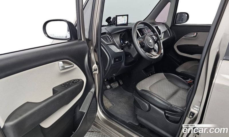 Kia Ray Van