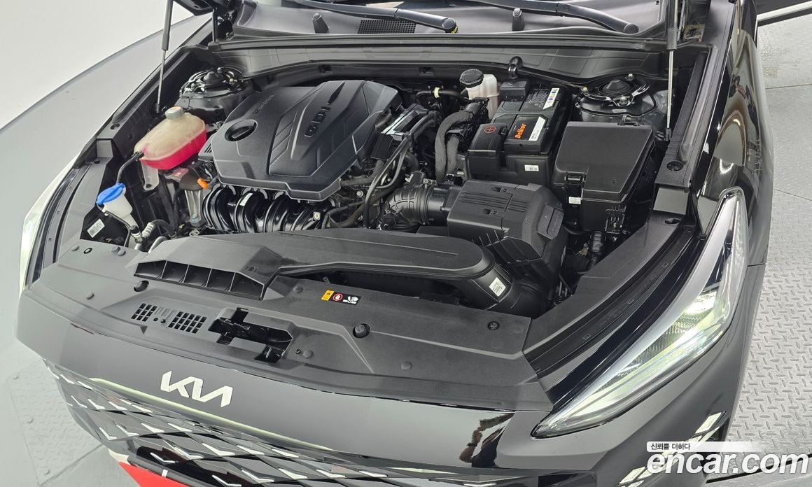 Kia K8 2.5 Gasoline 2WD