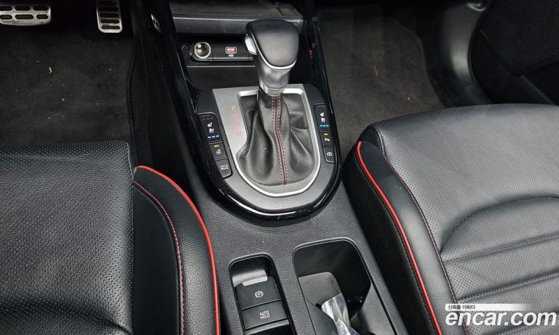 Kia K3 1.6 Turbo GT 5Door