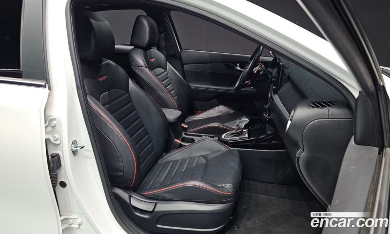 Kia K3 1.6 Turbo GT 5Door