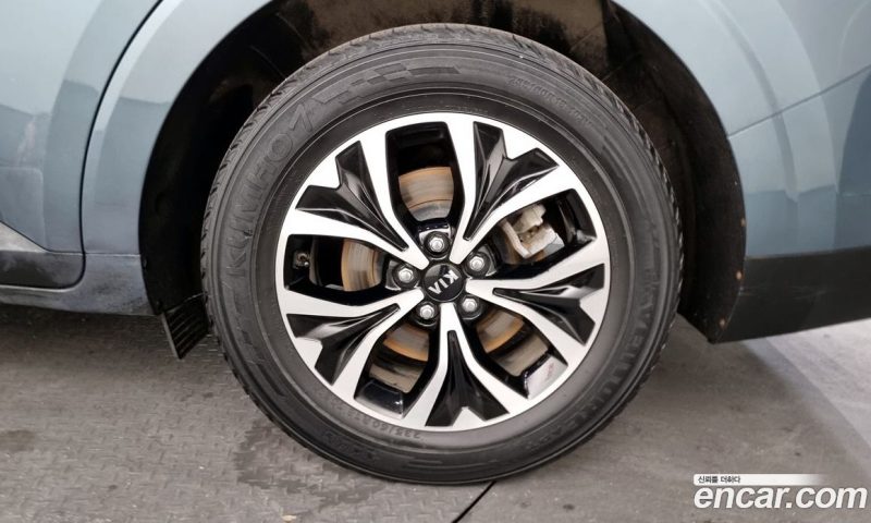 Kia Carnival 9-Seater Prestige