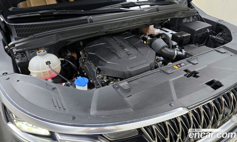 Kia Carnival 9-Seater Signature