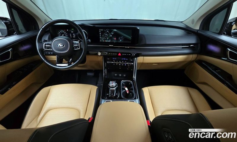 Kia Carnival 9-Seater Signature