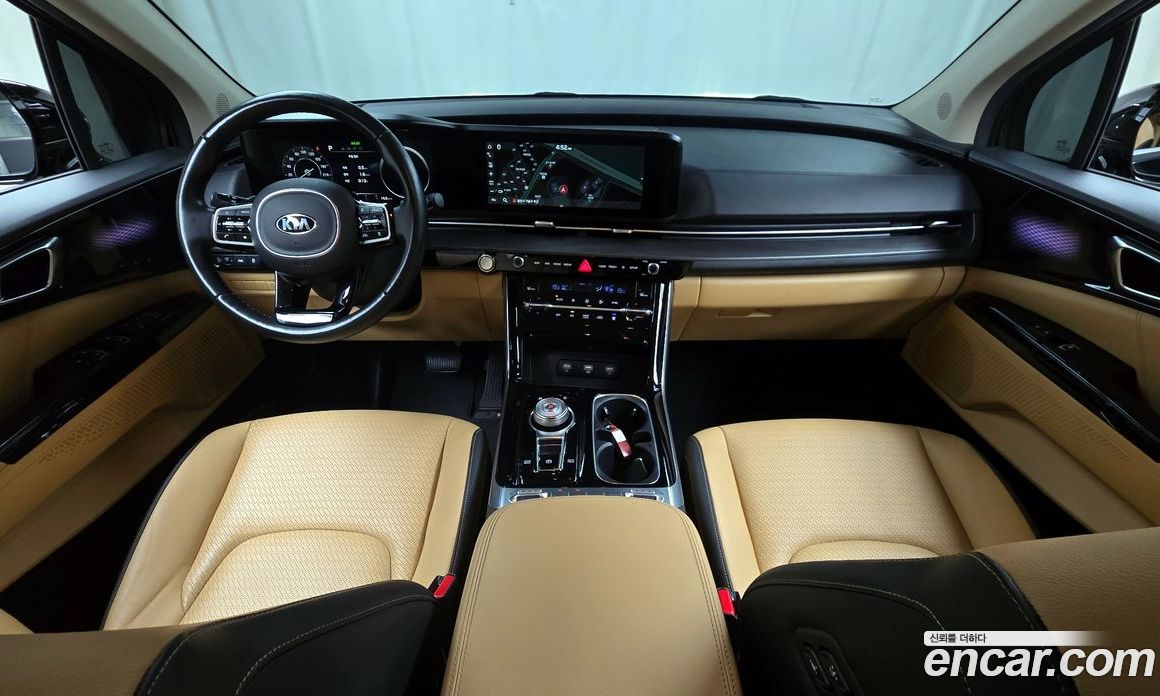 Kia Carnival 9-Seater Signature