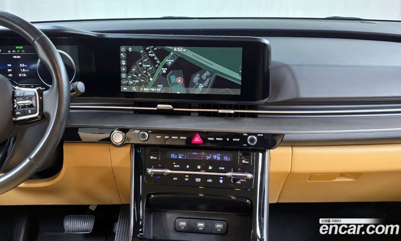 Kia Carnival 9-Seater Signature