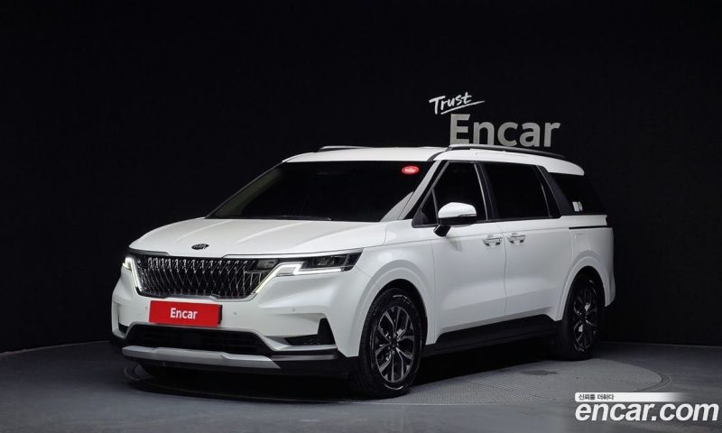 Kia Carnival 9-Seater Prestige