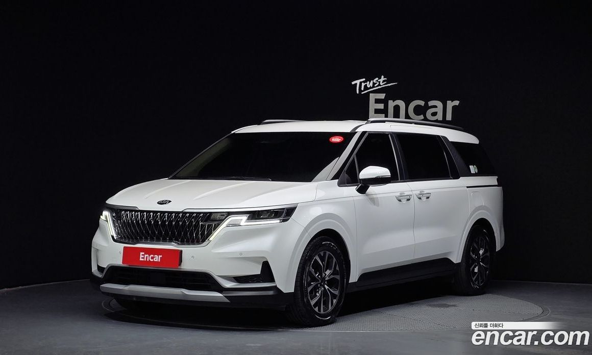 Kia Carnival 9-Seater Prestige