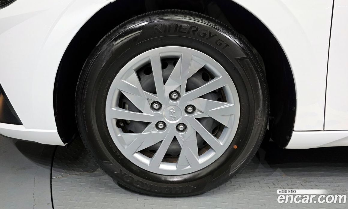 Hyundai Avante 1.6