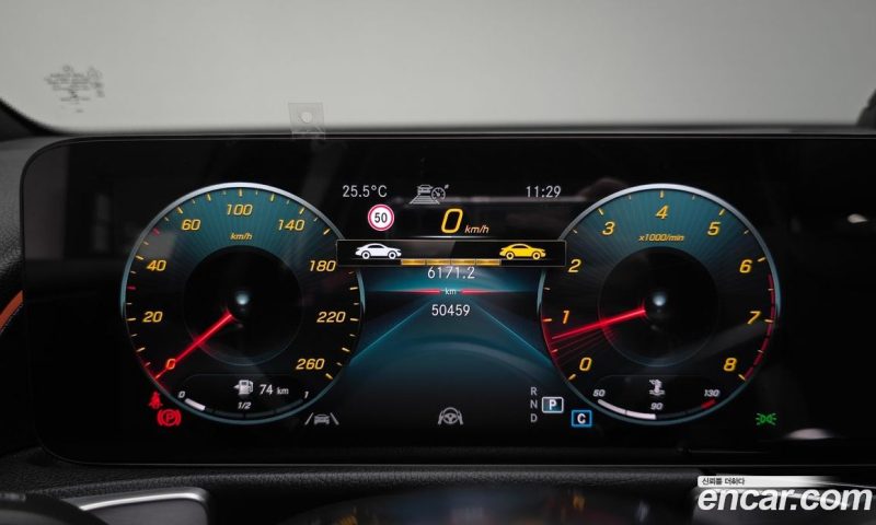 Mercedes Benz GLB-Class GLB250 4MATIC