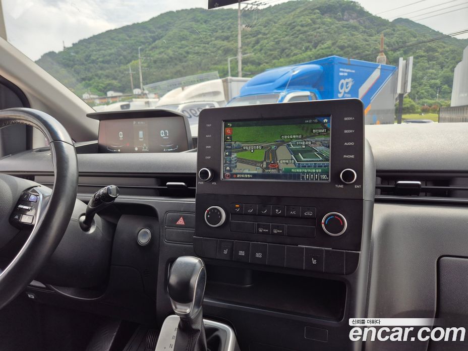 Hyundai Staria Cargo 3-Seater