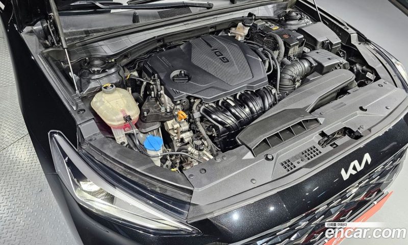 Kia K8 2.5 Gasoline 2WD
