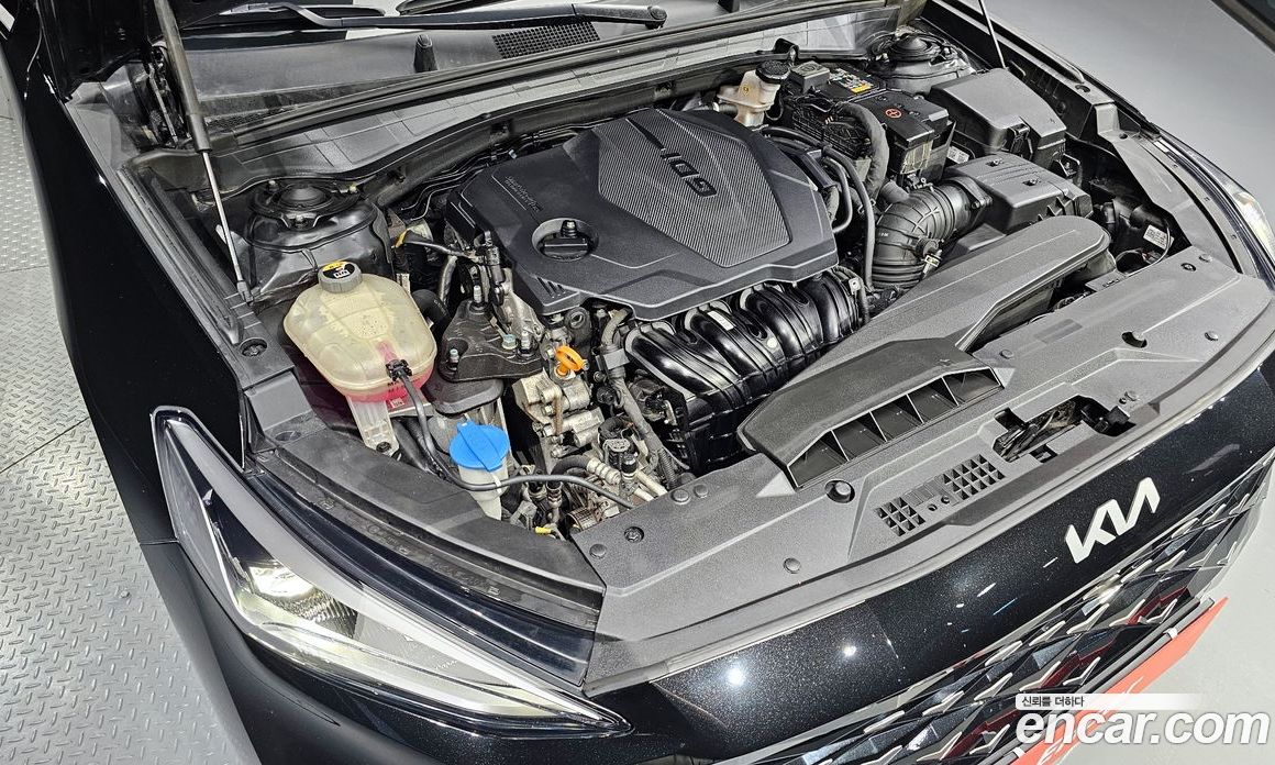 Kia K8 2.5 Gasoline 2WD