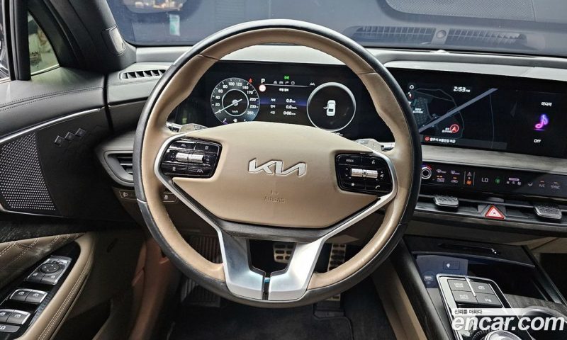 Kia K8 2.5 Gasoline 2WD