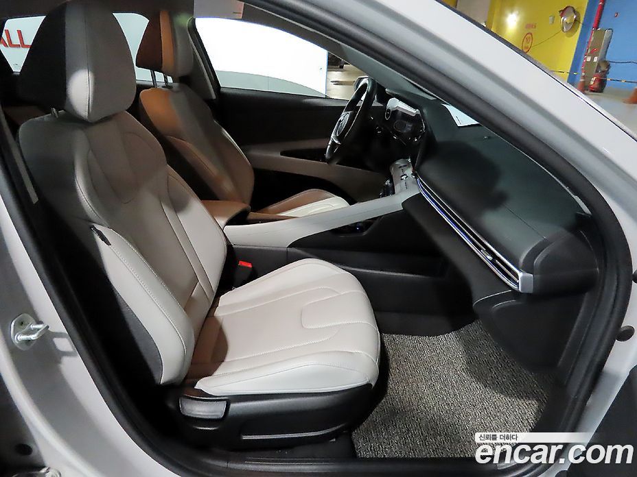 Hyundai Avante 1.6
