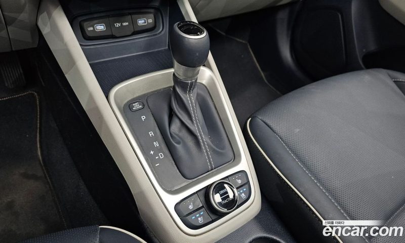 Hyundai Venue 1.6 Flux