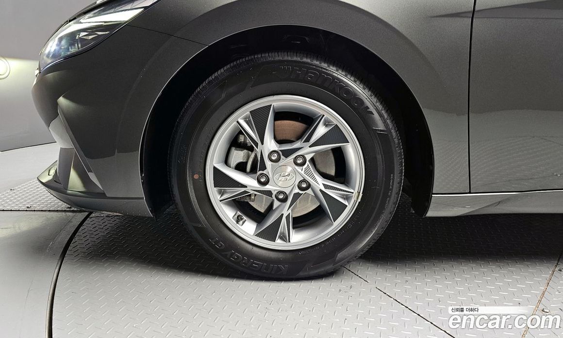 Hyundai Avante 1.6