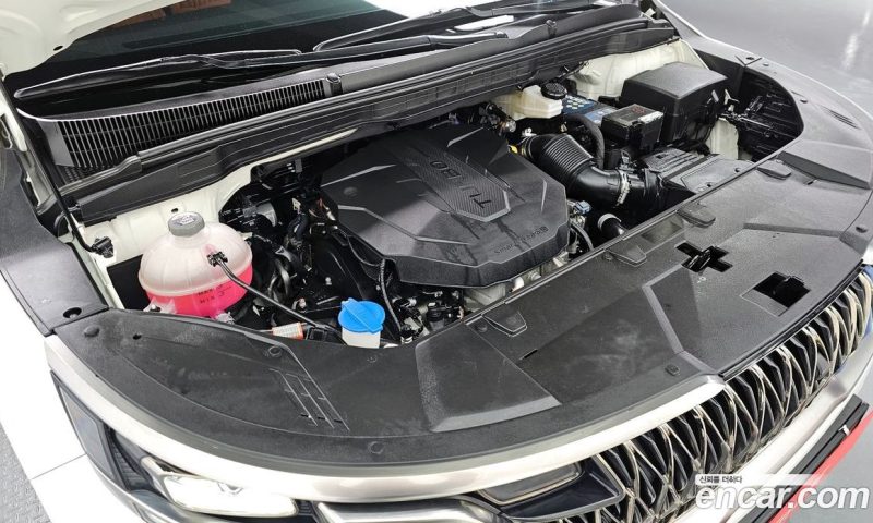 Kia Carnival 9-Seater Signature