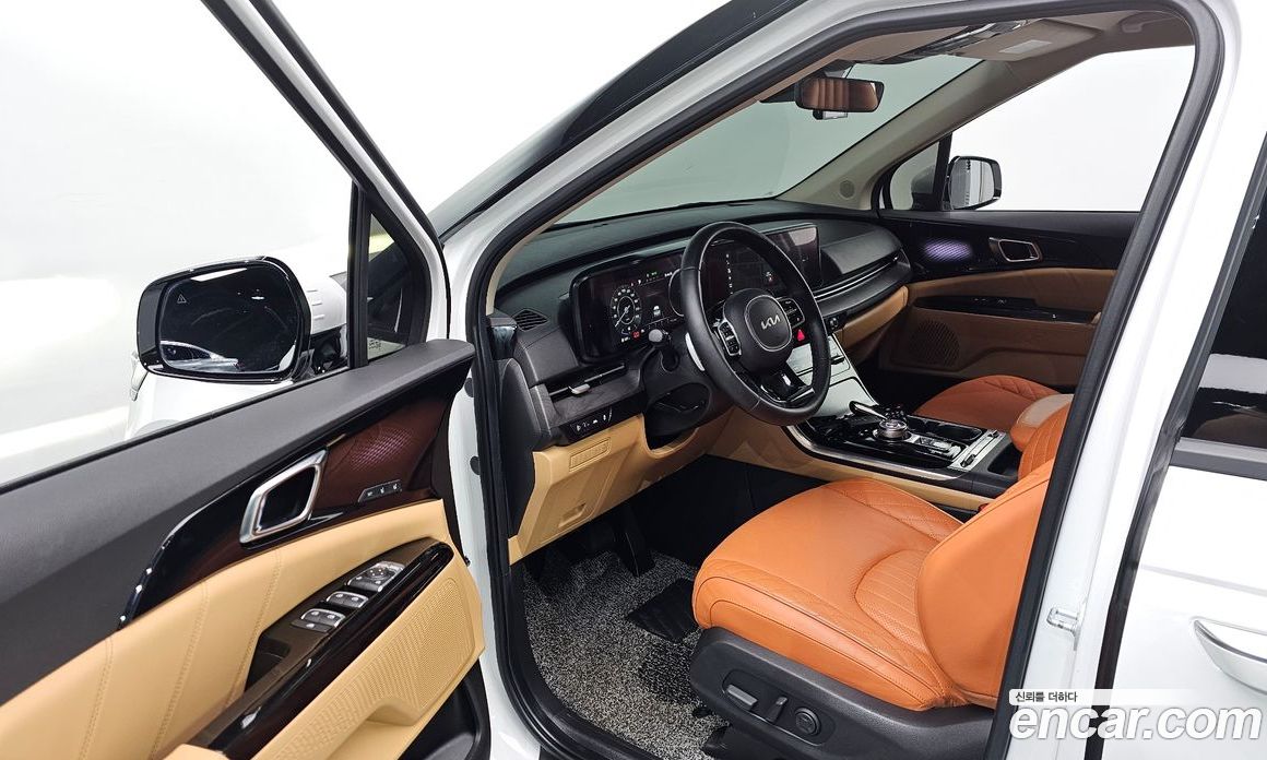 Kia Carnival 9-Seater Signature