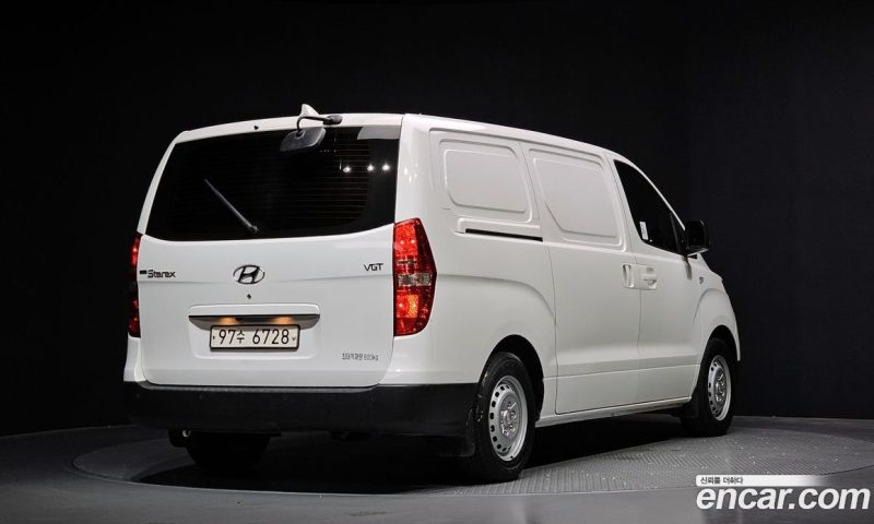 Hyundai Starex Van 3-Seater