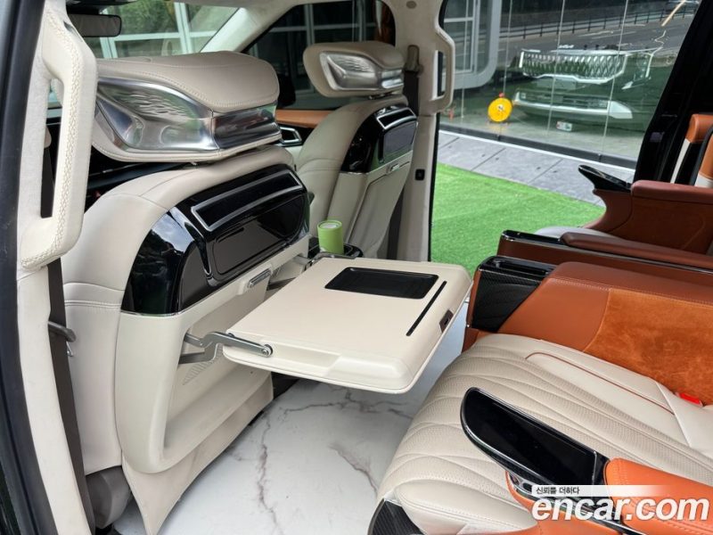Kia Carnival 9-Seater Hi-Limousine(Special Vehicle)