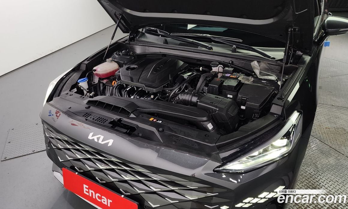 Kia K8 2.5 Gasoline 2WD