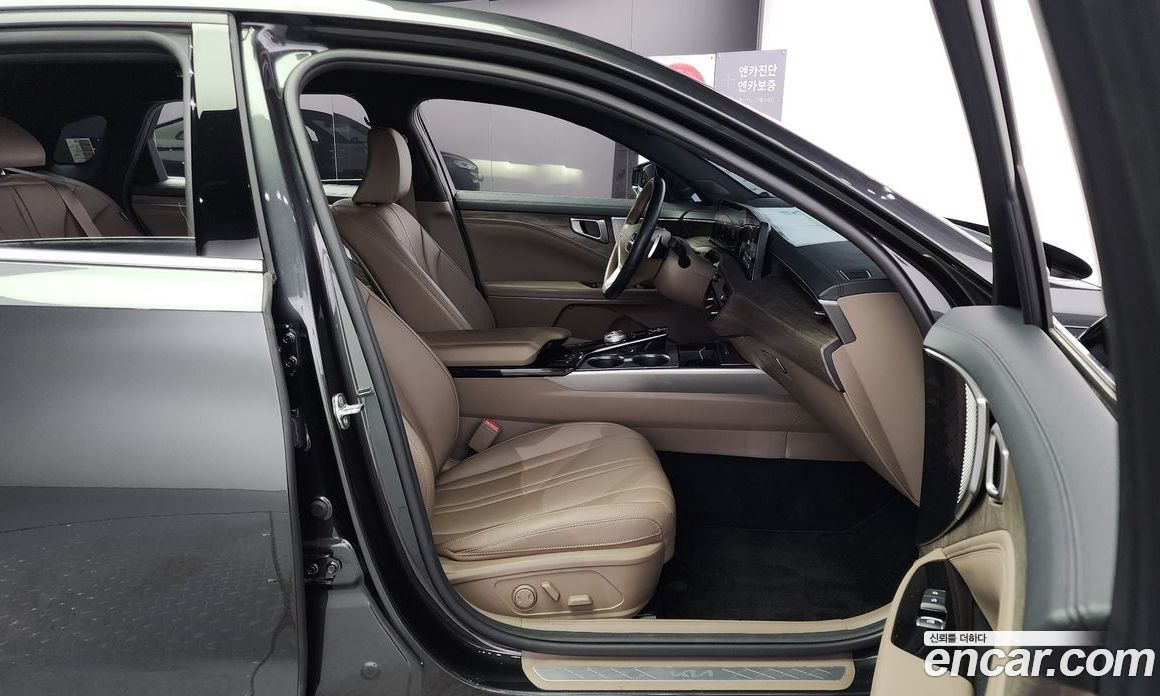 Kia K8 2.5 Gasoline 2WD