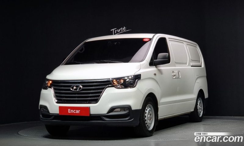 Hyundai Starex Van 3-Seater