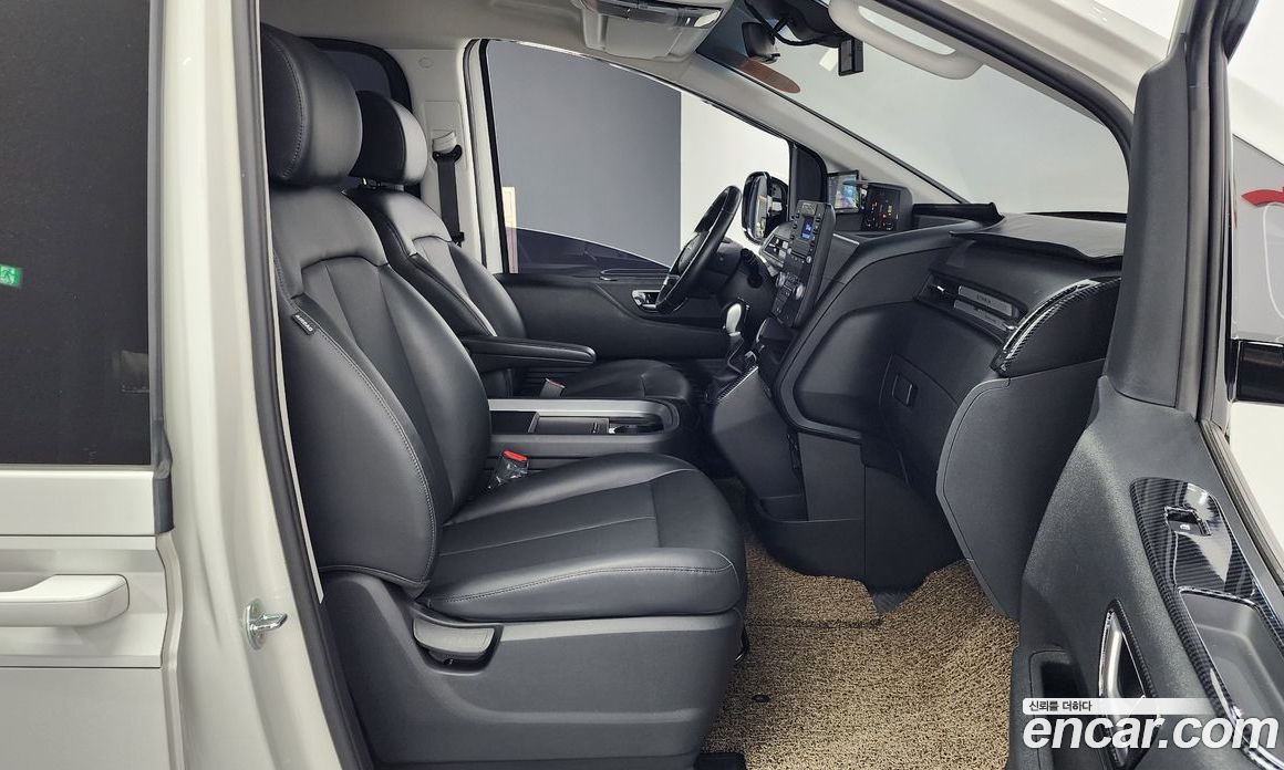 Hyundai Staria Cargo 5-Seater